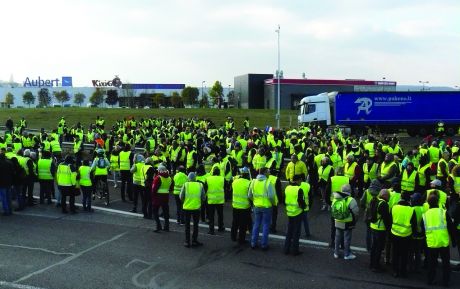 Issue Fight the right, build the left