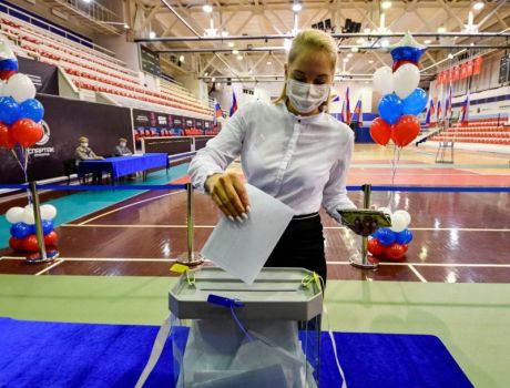 Issue Putin's referendum: Report from Russian socialists