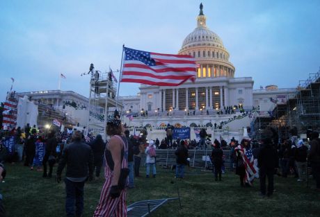 Issue Don’t count on Dems to confront threat of far-right