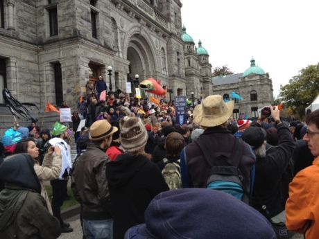 Issue Northern Gateway pipeline awaits its fate